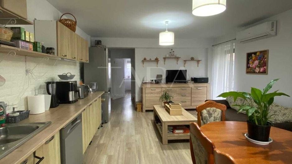 Apartament 3 camere decomandate – grădină proprie, zonă liniștită. - Poză 1