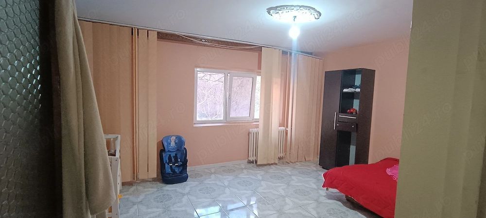 Vand apartament cu 3 camere decomandat Brancoveanu - Poză 2