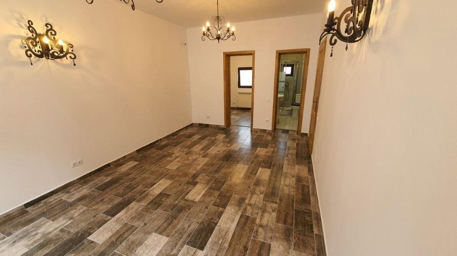 Vila de inchiriat in Erou Iancu Nicolae| 6 camere | - Poză 10