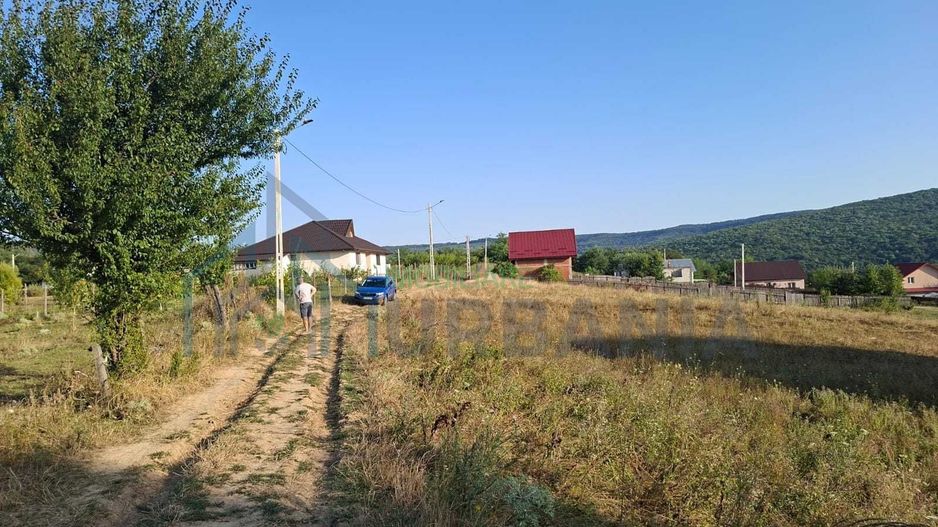 Teren intravilan de vanzare in Barnova, Iasi, langa Manastirea Barnova - Poză 5