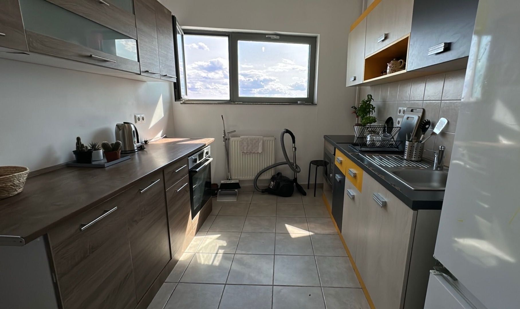 Apartament spațios cu 3 camere de închiriat – Doamna Ghica Plaza - Poză 7