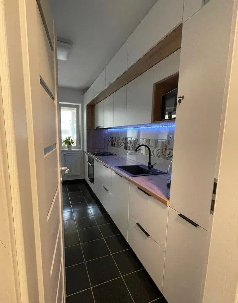 Apartament 2 camere Aparatorii Patriei | Decomandat | Parcare inclusa - Poză 2