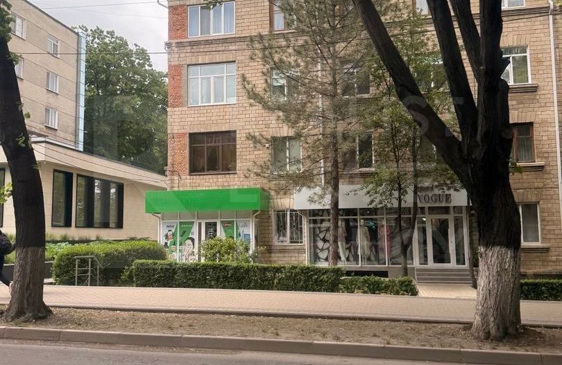 Vânzare,spațiu comercial, 100 mp, str. Ștefan cel Mare și Sfânt, Bălți - Poză 2