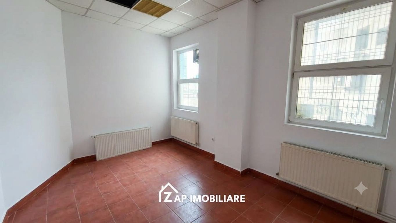 Central - Spațiu Comercial 70 mp Utili - POLI 2 - Poză 2