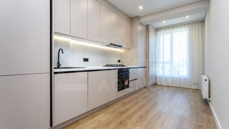 Vânzare, apartament, 3 camere, strada Jubiliară, Botanica - Poză 1