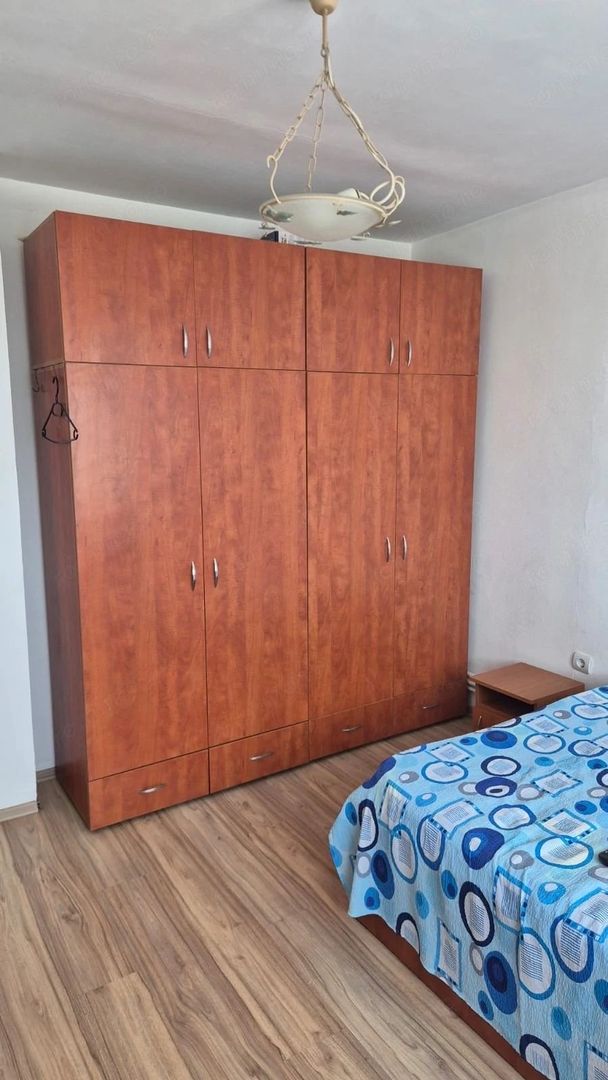 apartament decomandat 2 camere - Poză 7