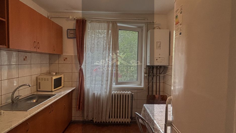 Apartament semidecomandat cu dormitor și living | Grigorescu – Strada - Poză 4