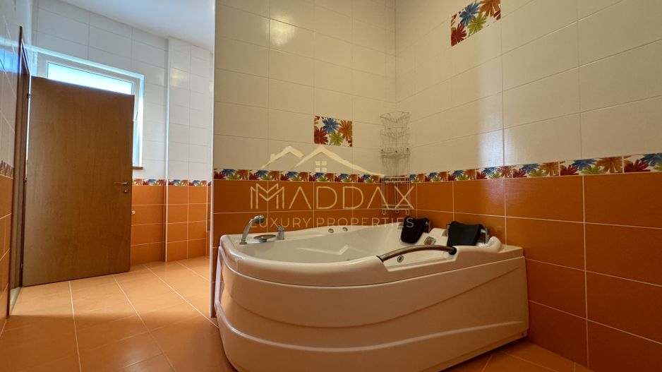 Vila Individuala 7 camere*Piscina*Teren 1000 mp / 8 parcari// Erou Iancu Nicolae - Poză 38