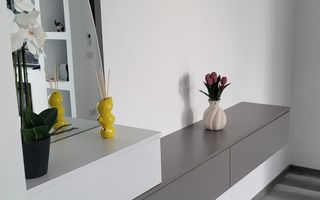 De inchiriat apartament cu 2 camere la Papadie, etaj 3, renovat, 550 E - Poză 3
