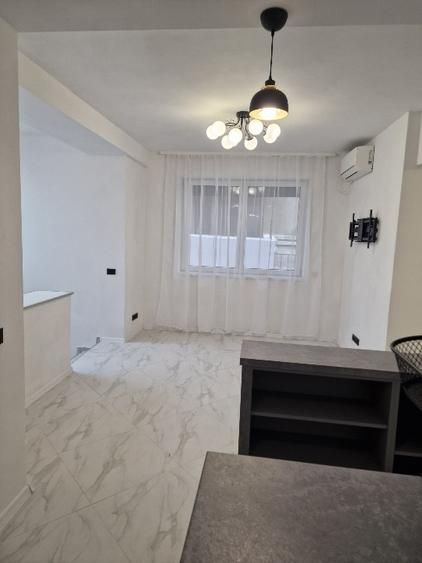 Apartament 5 camere (Parter+Demisol) | Piata Romana | Prima inchiriere - Poză 11