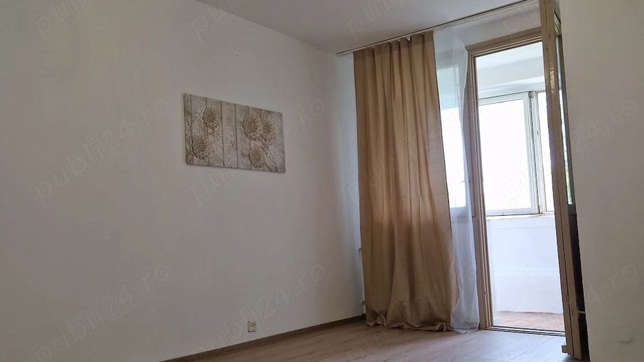 Garsonieră Titan, etaj 4, bloc reabilitat, preț negociabil - Poză 2