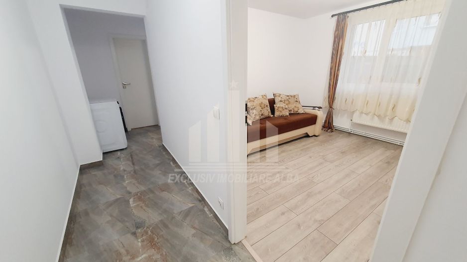 Apartament cu 2 camere decomandate de inchiriat, Cetate - Poză 2