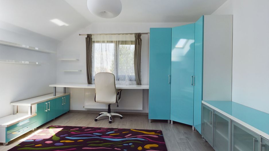 Vilă modernă cu 5 camere Curtici - Poză 14