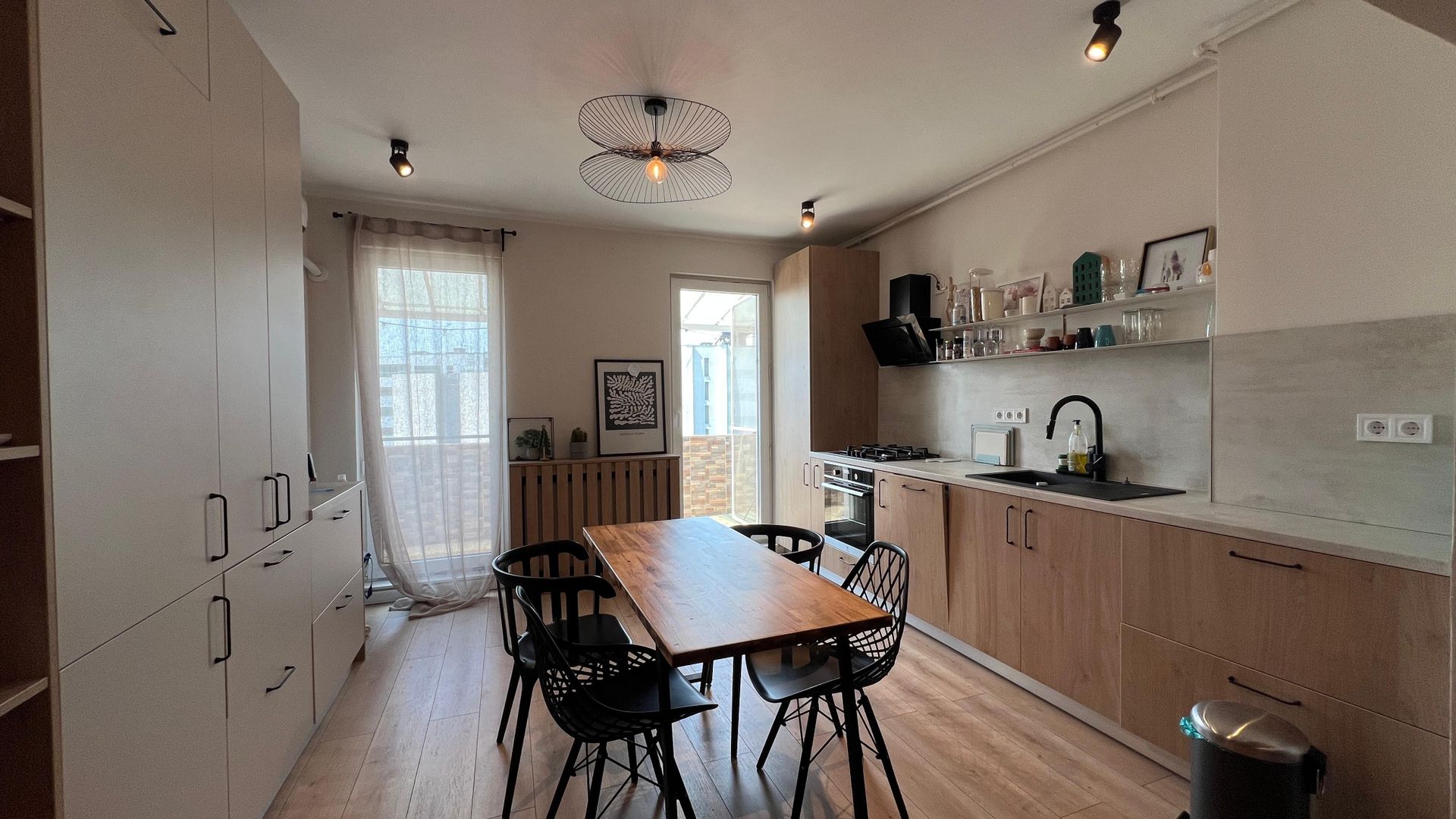 3 camere Eminescu | renovat complet | mobilat si utilat - Poză 3