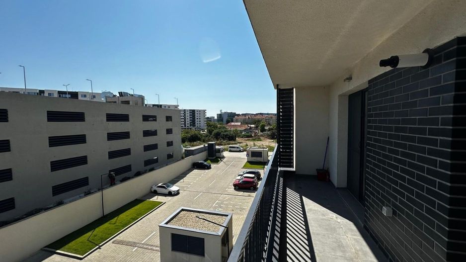 Studio Dublu Superb cu Terasa Generoasa H Pipera Lake - Poză 8