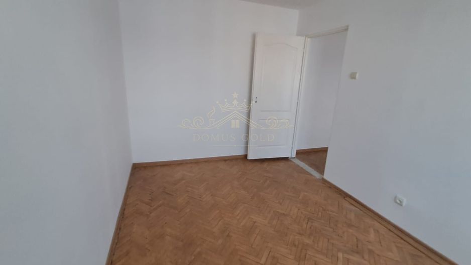 Vind urgent apartament in Turda . - Poză 2