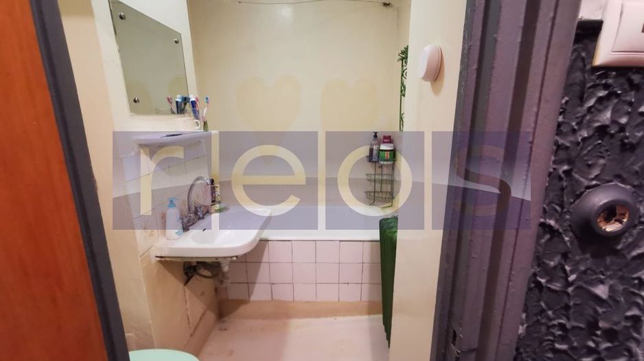 DE VANZARE 2 CAMERE LUJERULUI METROU 3 MINUTE IDEAL INVESTITIE - Poză 5