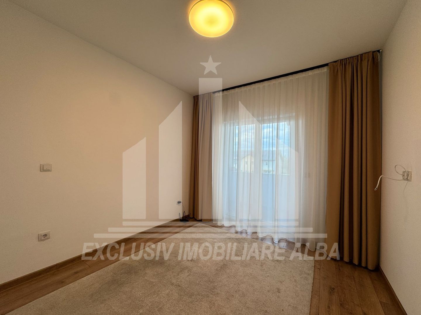 Casa tip duplex | De inchiriat | 110mp | 220mp teren | Dealul Furcilor - Poză 8