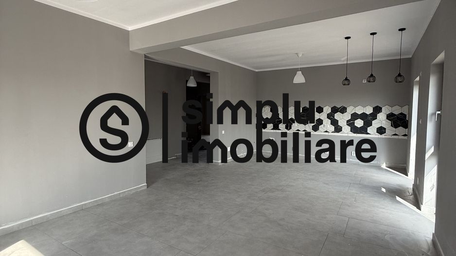 Casa Banu Maracine zona Ionomi - Poză 1