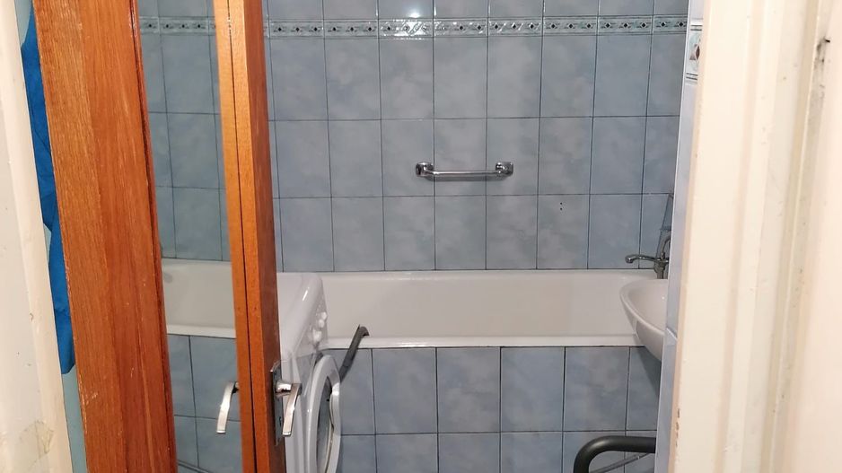 Apartament 2 camere,sector 4,etaj 2 din 4, liber imediat - Poză 7