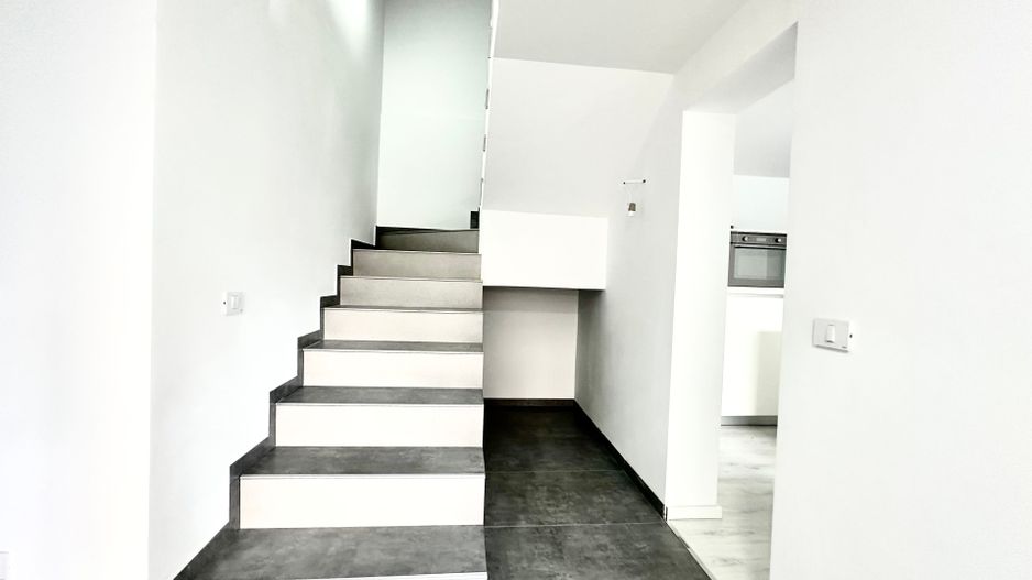 Casă individuală de închiriat Hălchiu – Strada Caiselor - Poză 10