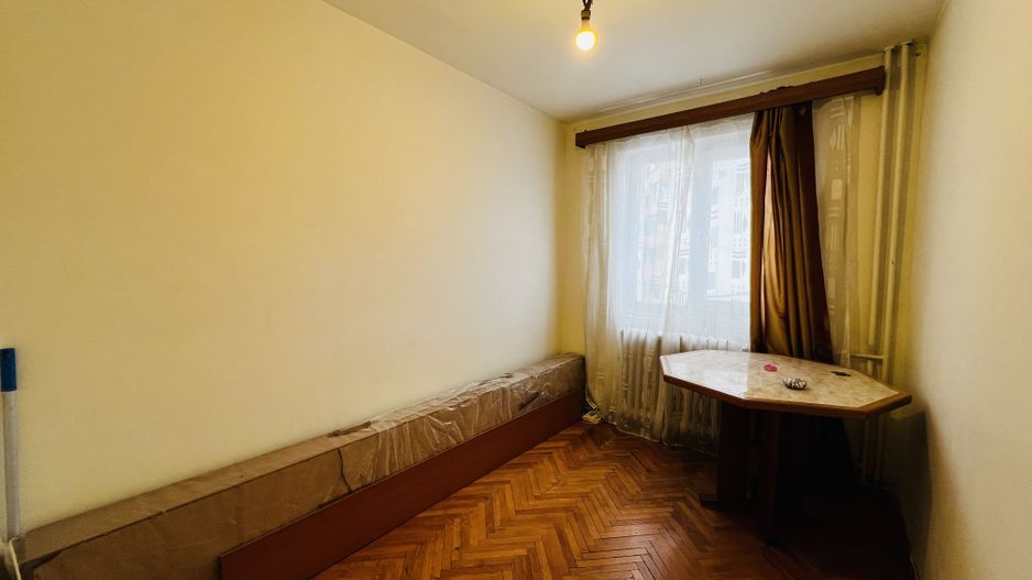 De inchiriat Apartament 4 camere Zona Girocului - Poză 2
