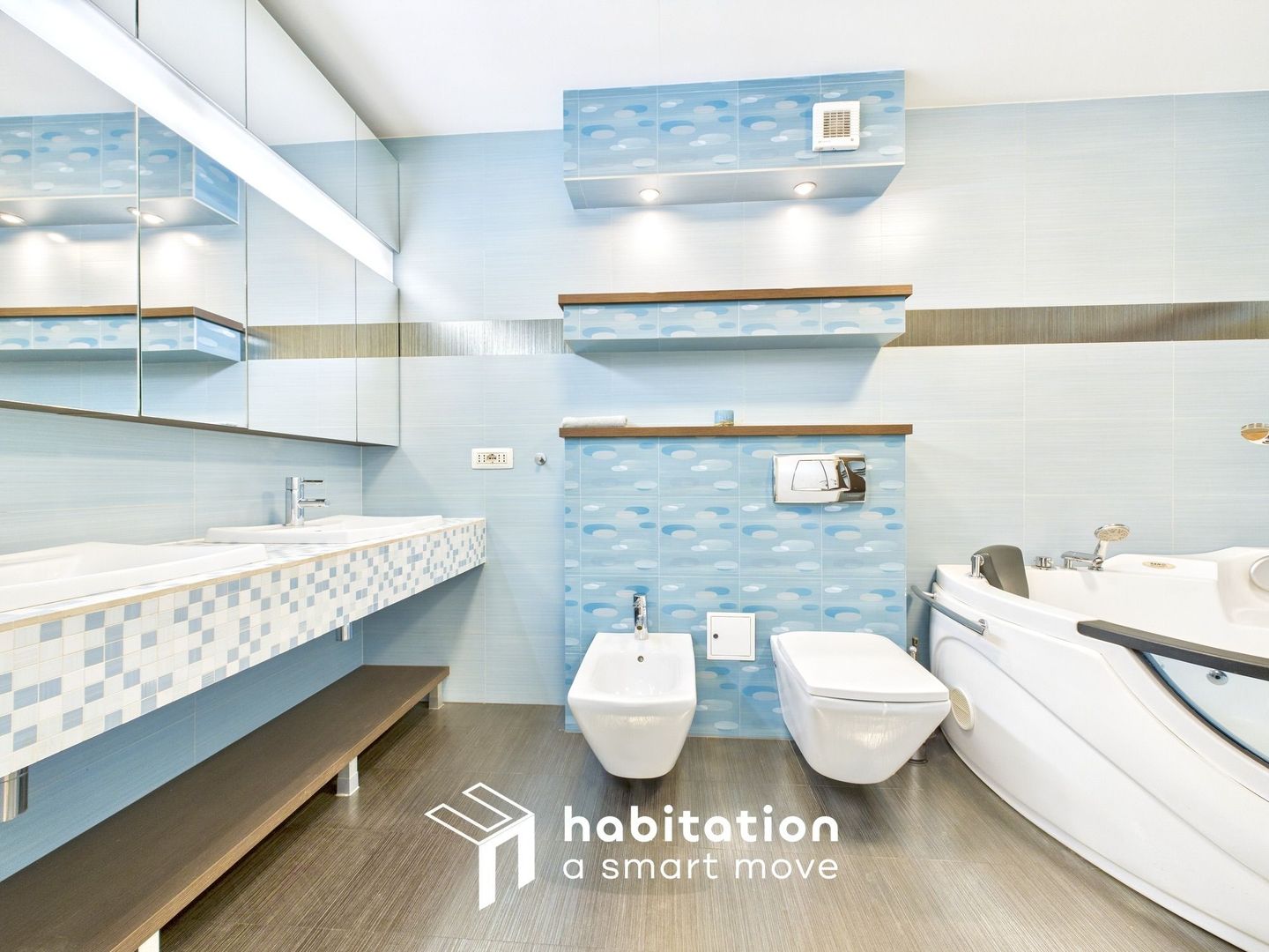 Descoperă eleganța unei case moderne– vizitează prin tur virtual - Poză 23