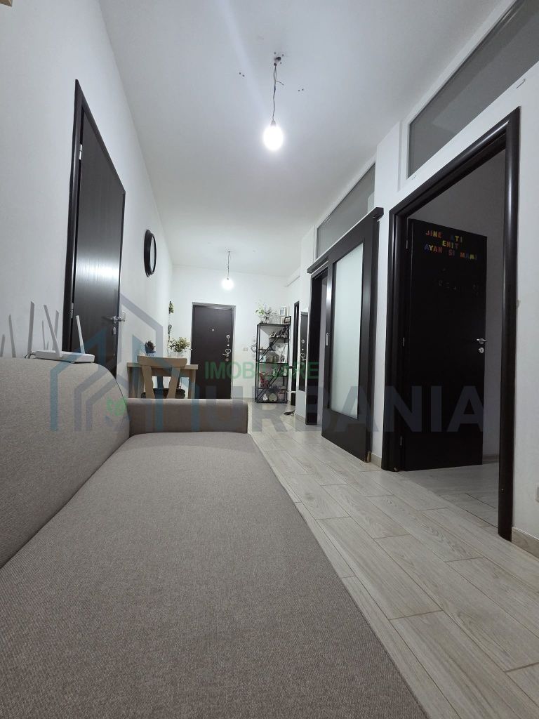 Vând apartament cu 1 camera complet mobilat - Poză 5