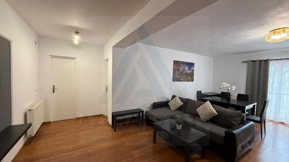 Apartament 2 camere etaj 2 cu parcare privata in zona Sub Arini - Poză 2