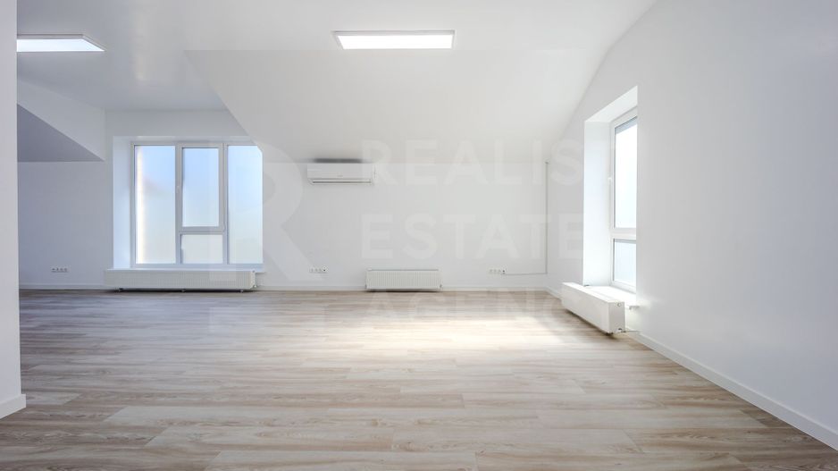 Vânzare spațiu comercial  Centru de 451,6 mp, amplasat pe teren privat - Poză 24
