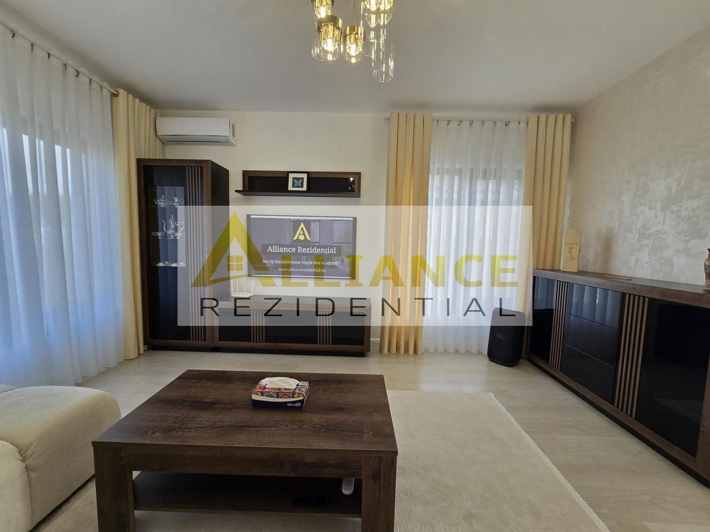 Casa parter- pod- beci- placa de beton- bucatarie inchisa - Poză 2