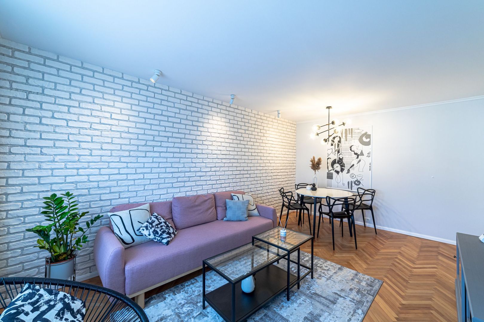 Apartament rafinat, Zona 300 Arad - Poză 1