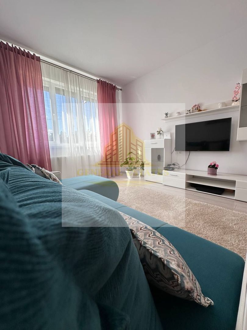 Studio luminos spre vanzaare, la poalele Pietrei Craiului – Zărnești - Poză 1