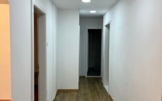 Apartament cu 4 camere, decomandat, 80 mp utili, zonă centrală - Poză 9