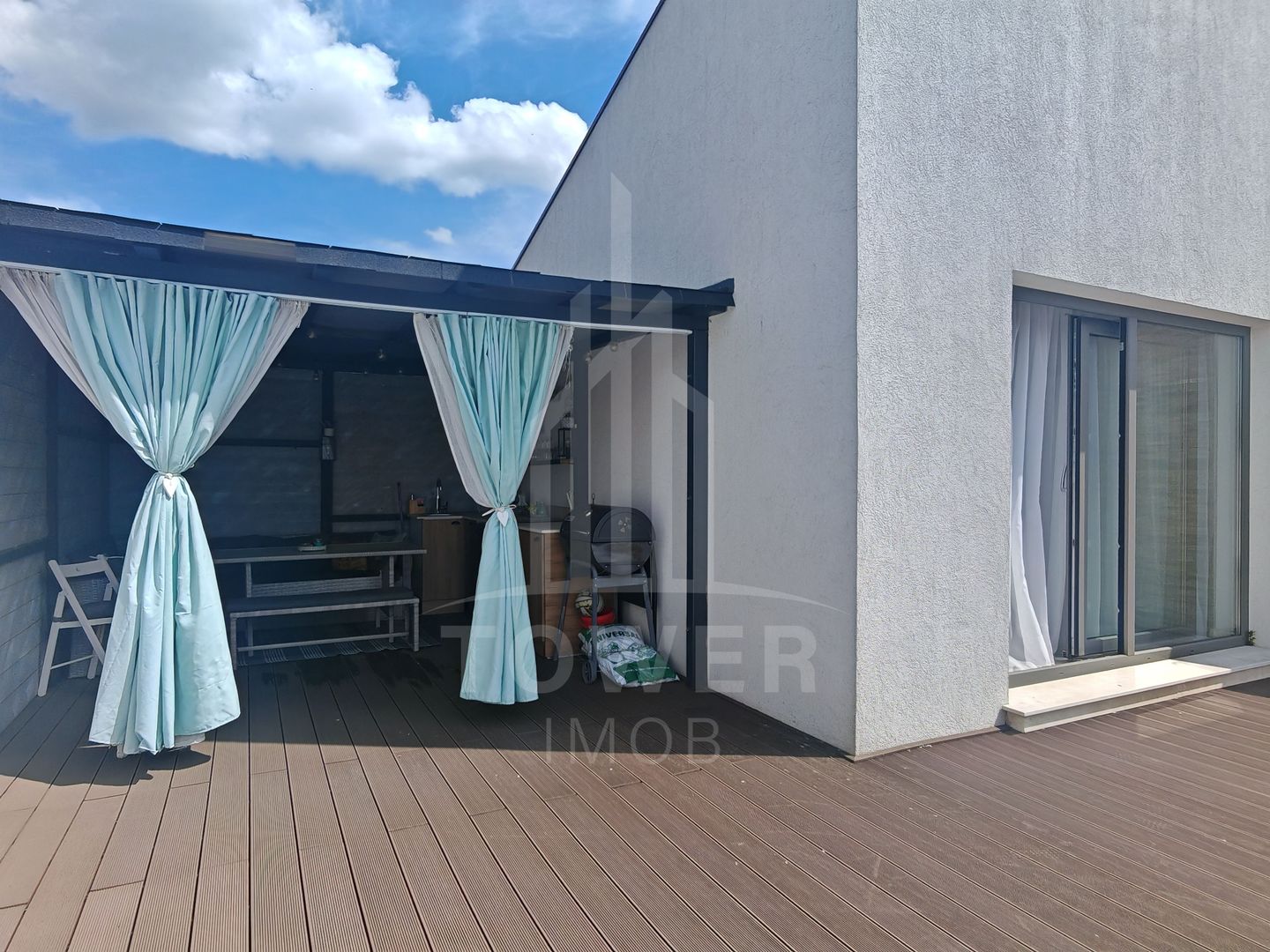 Apartament tip Penthouse cu intrare separată – Șelimbăr, zona Pictor Brana! - Poză 3