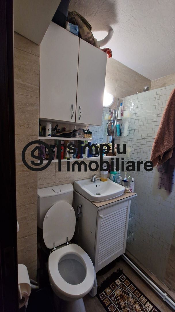 2 camere semidecomandate, etajul 2- Brazda lui Novac! - Poză 8