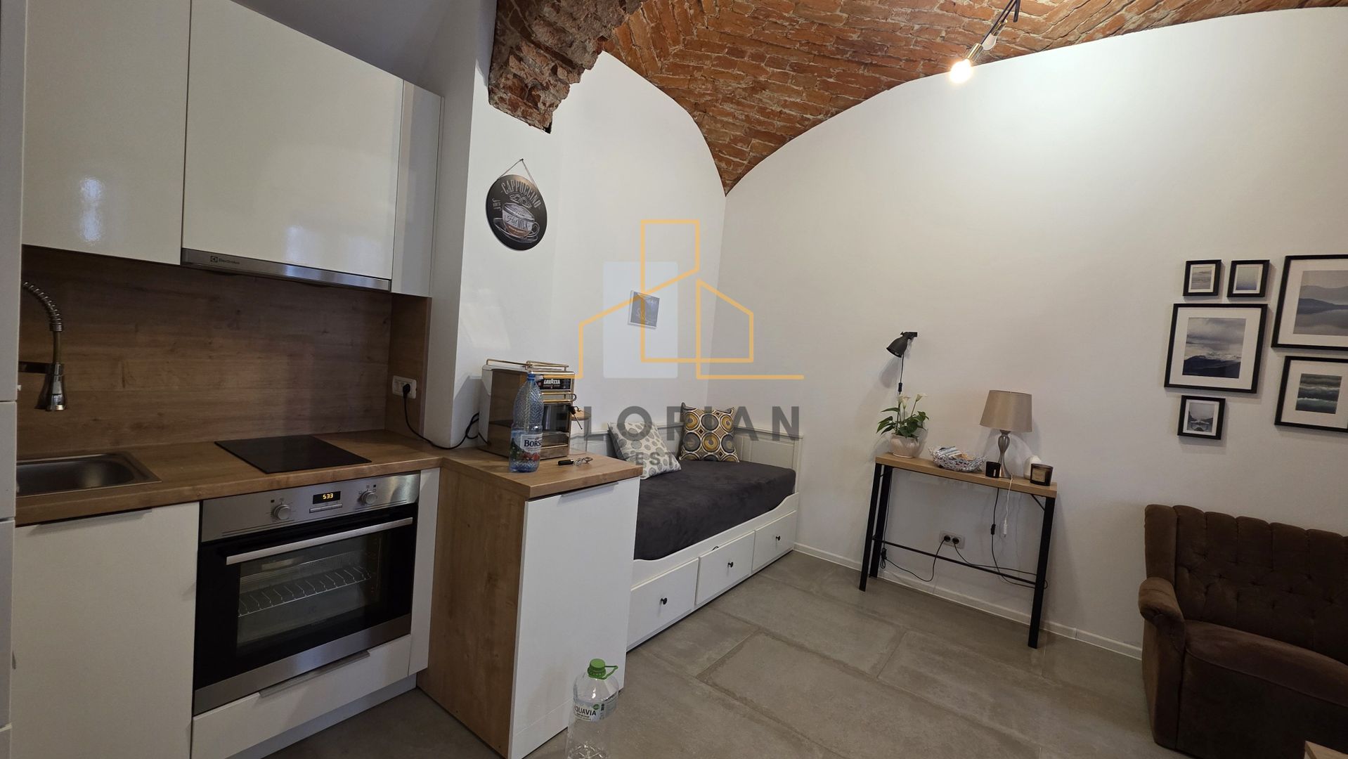 Spatiu Comercial-Apartamente Traian - Cladire integrala - Poză 12