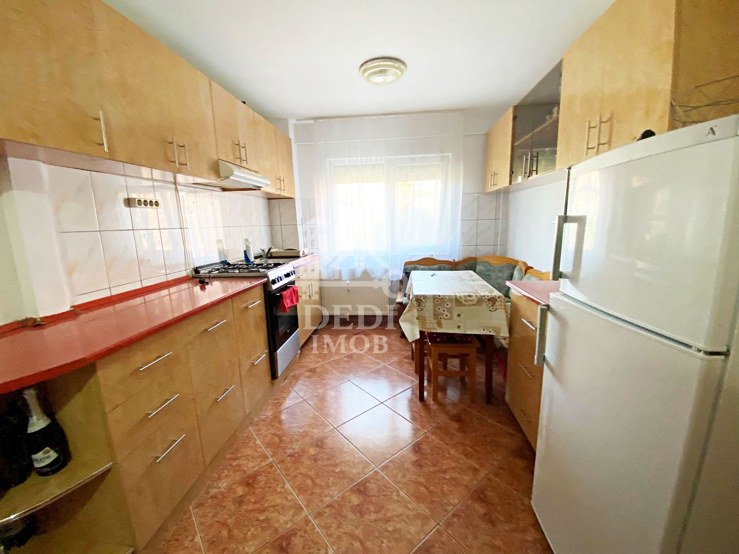 Apartament 3 camera de vânzare in zona Rogerius, Oradea - Poză 6