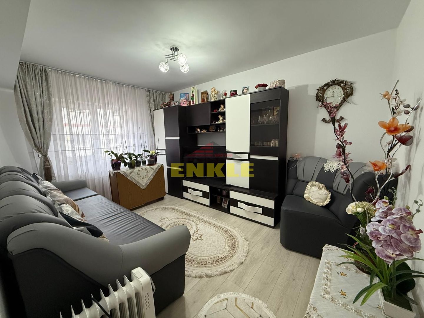 Vânzare garsonieră compartimentată în două camere - Poză 1