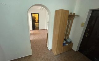 Apartament 3 Camere Decomandat Esplanada Nicolina Etaj 1 78 MP BLOC 1990 - Poză 2