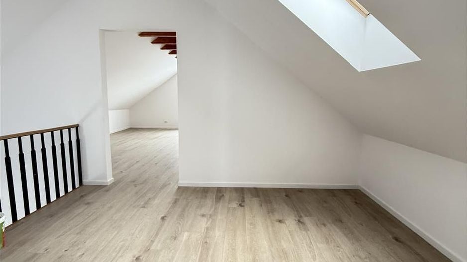De vanzare Vila Str. Daliei - Petresti Corbeanca Ilfov - Poză 14