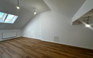 Apartament complet renovat cu scara interioara - Poză 25