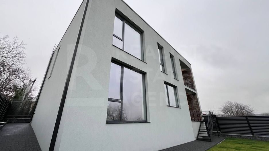 Vânzare, Hi-Tech, 2 nivele, 3 camere, strada Fântânița, Tohatin - Poză 5