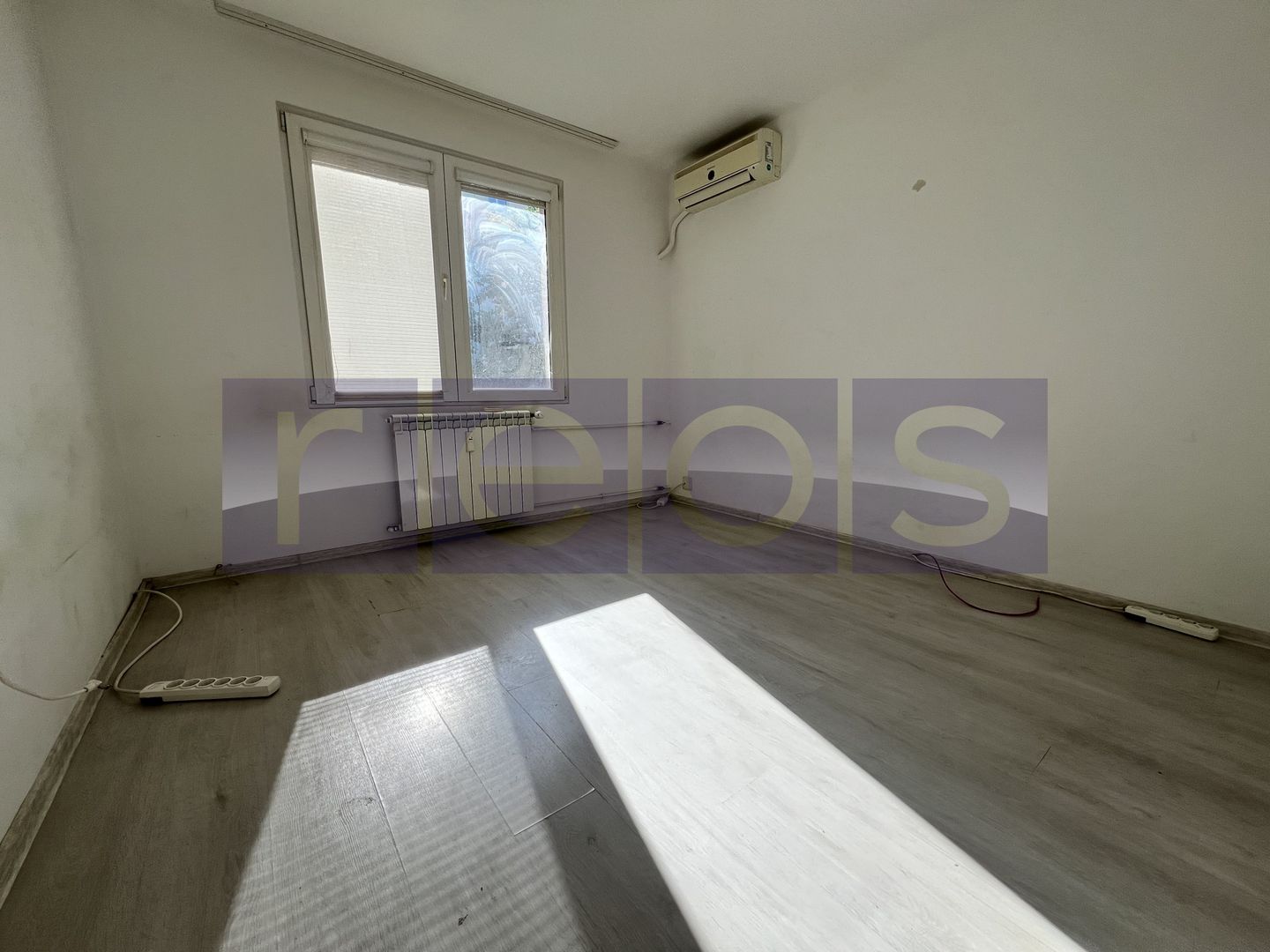 VANZARE 3 CAMERE | ZONA TITAN - Poză 2