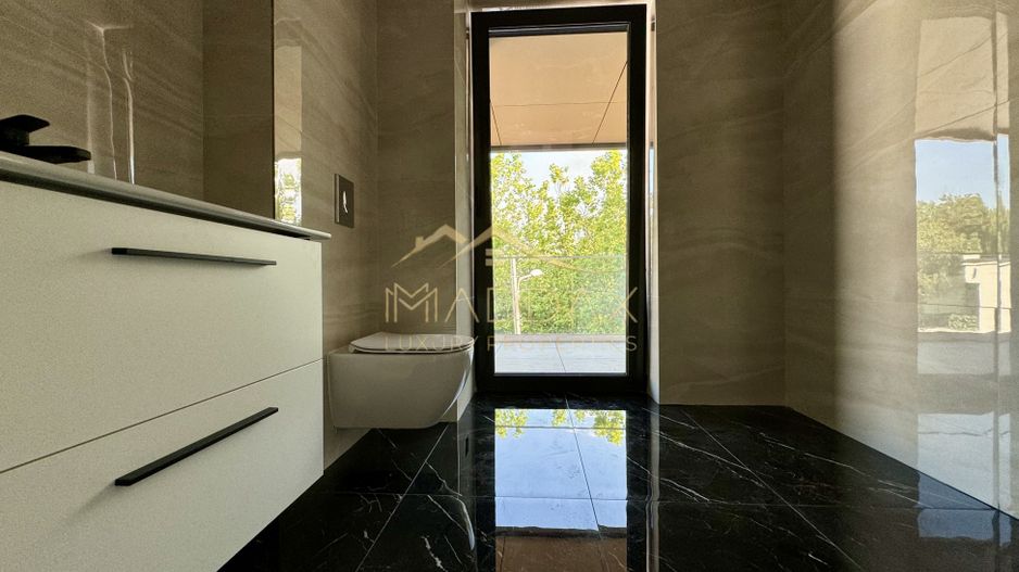 Vila cu 5 camere  *366mp* / Curte privată + piscina*315mp*/ Pipera - Lake View - Poză 49