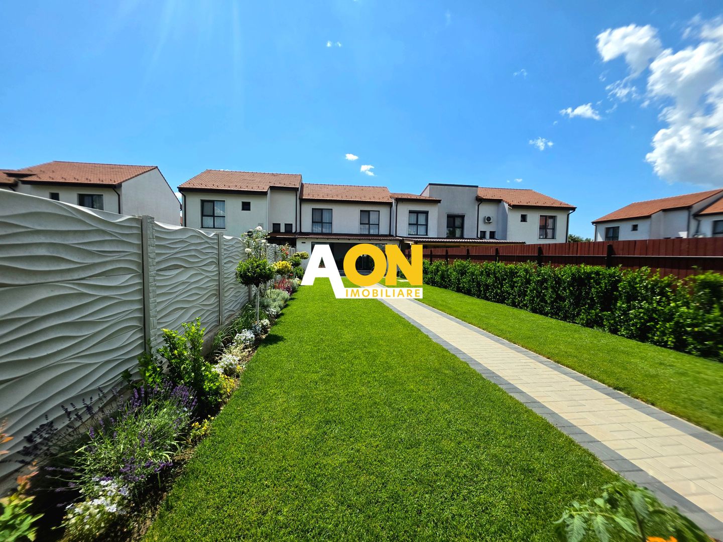 Casa 3 Camere, 2 Bai, 390mp Teren, Complet Mobilata si Utilata - Poză 1