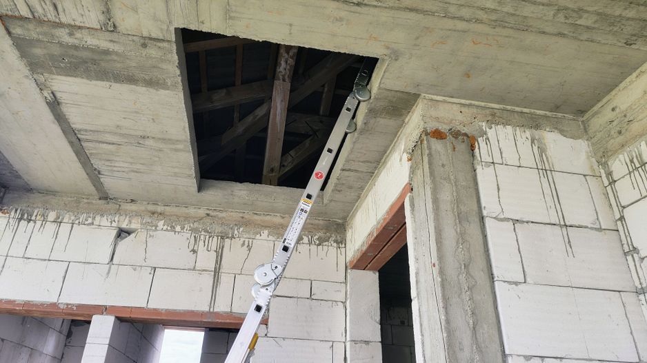 Casă la roșu,  – Oradea, str. Caișilor. 175 000 E . Comision 0 - Poză 8