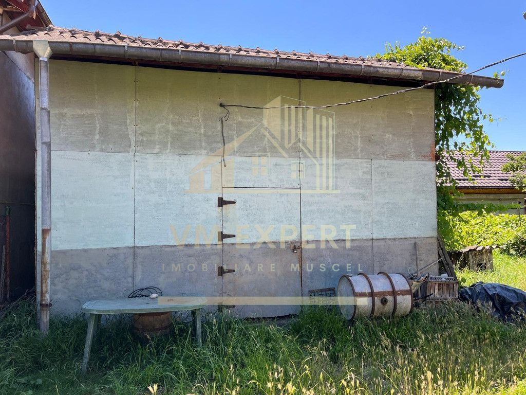 CASA 3 CAMERE CAMPULUNG, TEREN 1964 MP - Poză 24