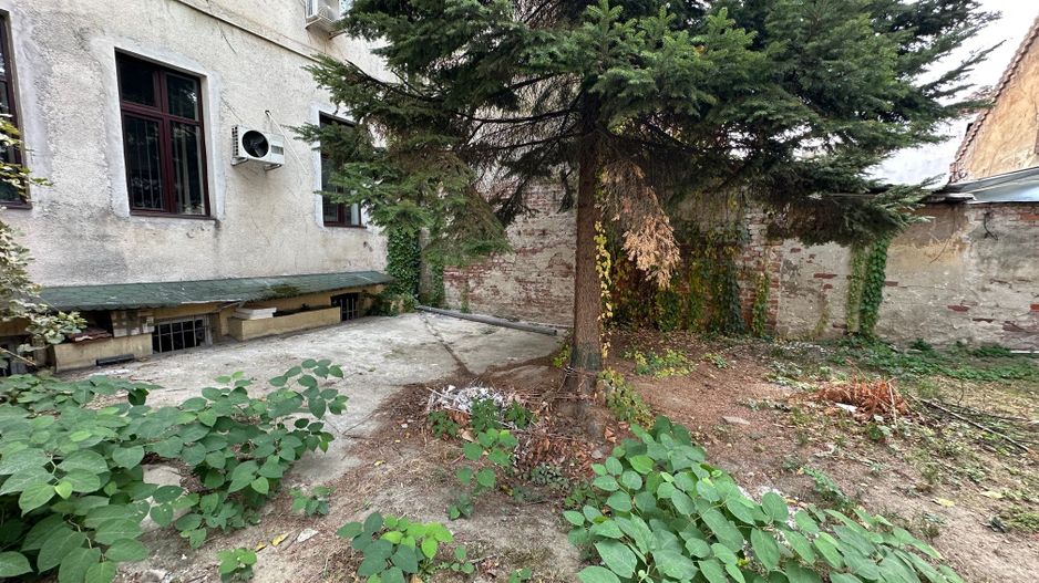 Apartament  4 camere în clădire istorica transformat în SAD - Poză 18