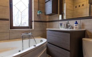 Vila deosebita, 6 camere, Popesti-Leordeni – Adiacent Sos. Oltenitei - Poză 16